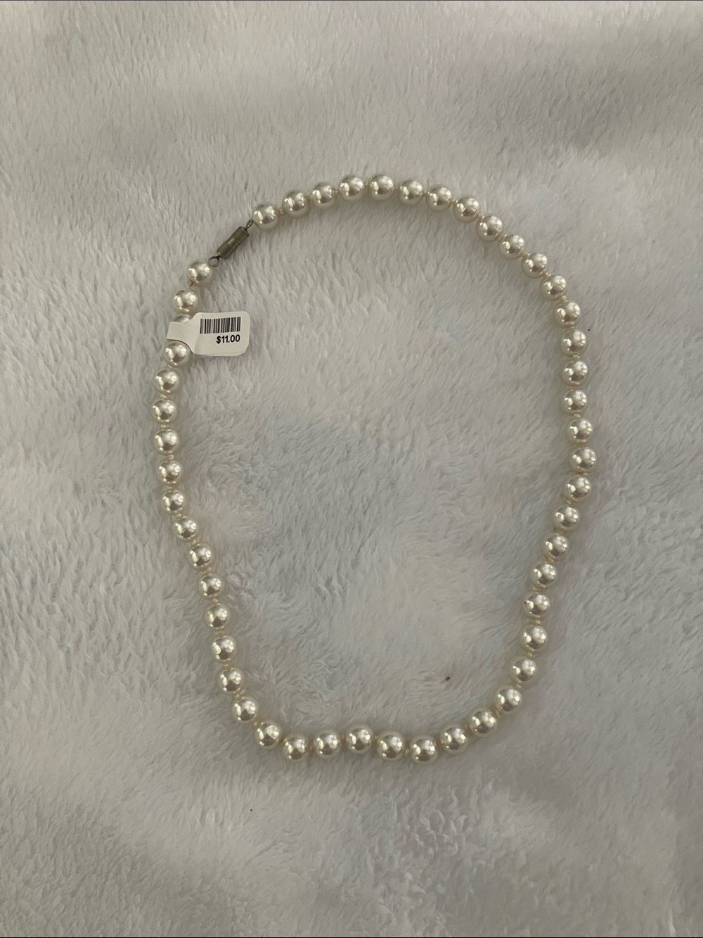 Vintage White Pearl Strand Necklace - Vintage
